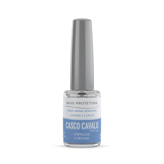 Bottle of Casco Cavalo nail polish on a white background