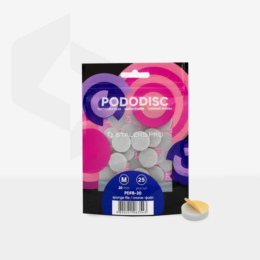 STALEKS PRO Disposable Files-Sponges For Pedicure Disc PODODISC M EXPERT 20 (25 Pcs) by Staleks. Sized 20 mm, ideal for efficient foot polishing with abrasive texture. Black pack has pink, purple, and blue circles.